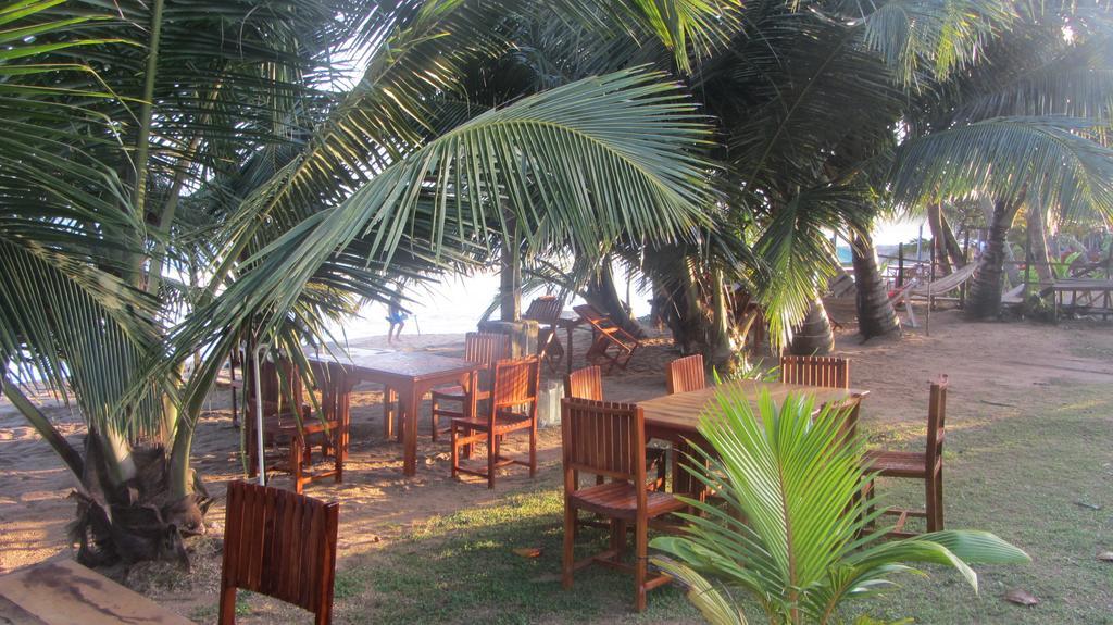 Shanika Beach Inn Тангалла Экстерьер фото