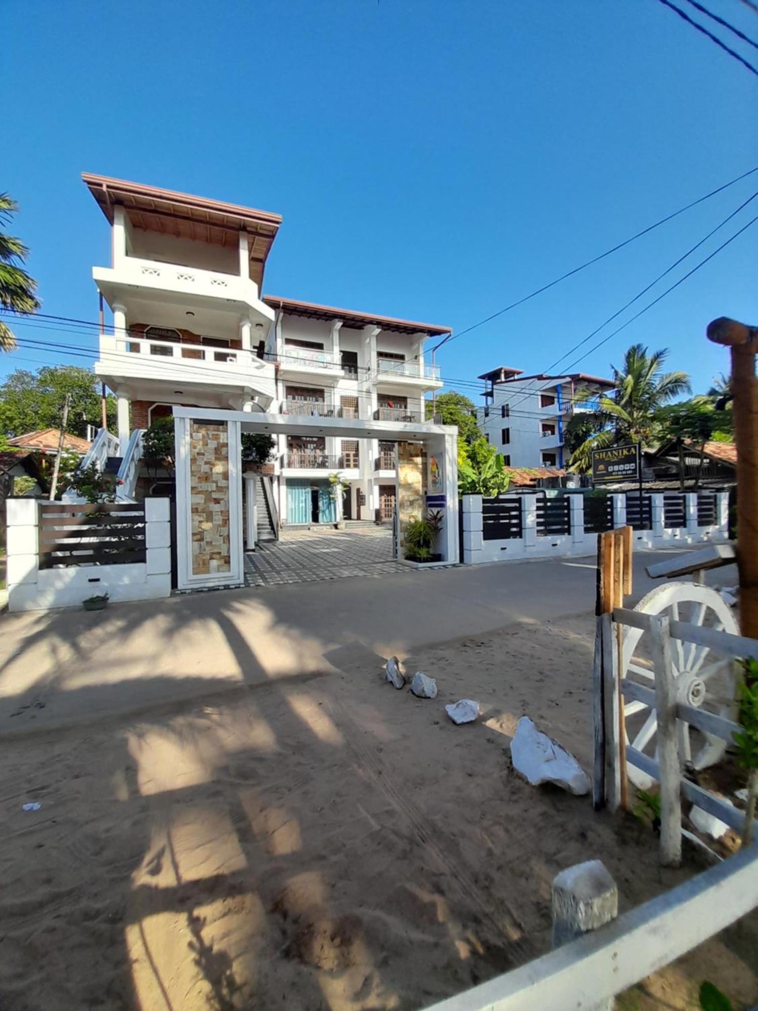Shanika Beach Inn Тангалла Экстерьер фото