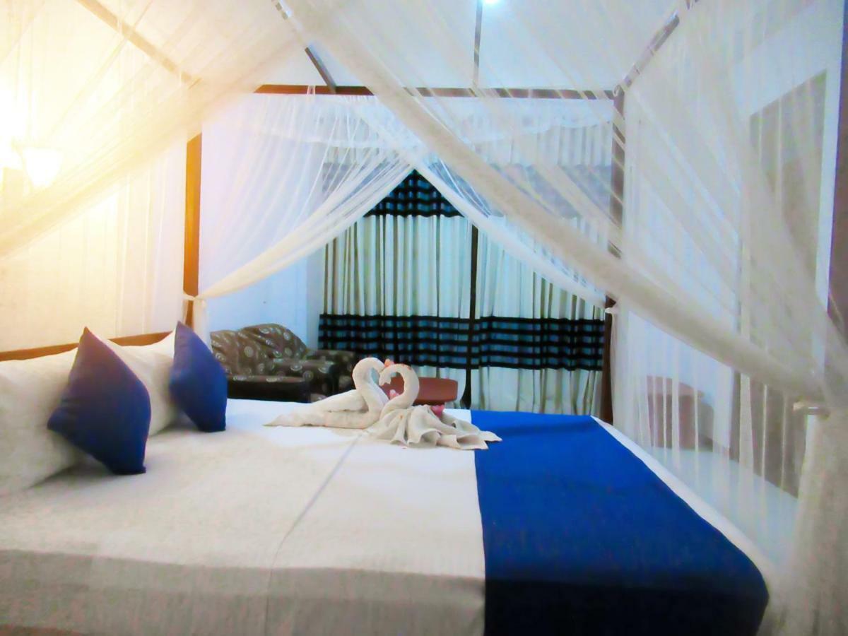Shanika Beach Inn Тангалла Экстерьер фото