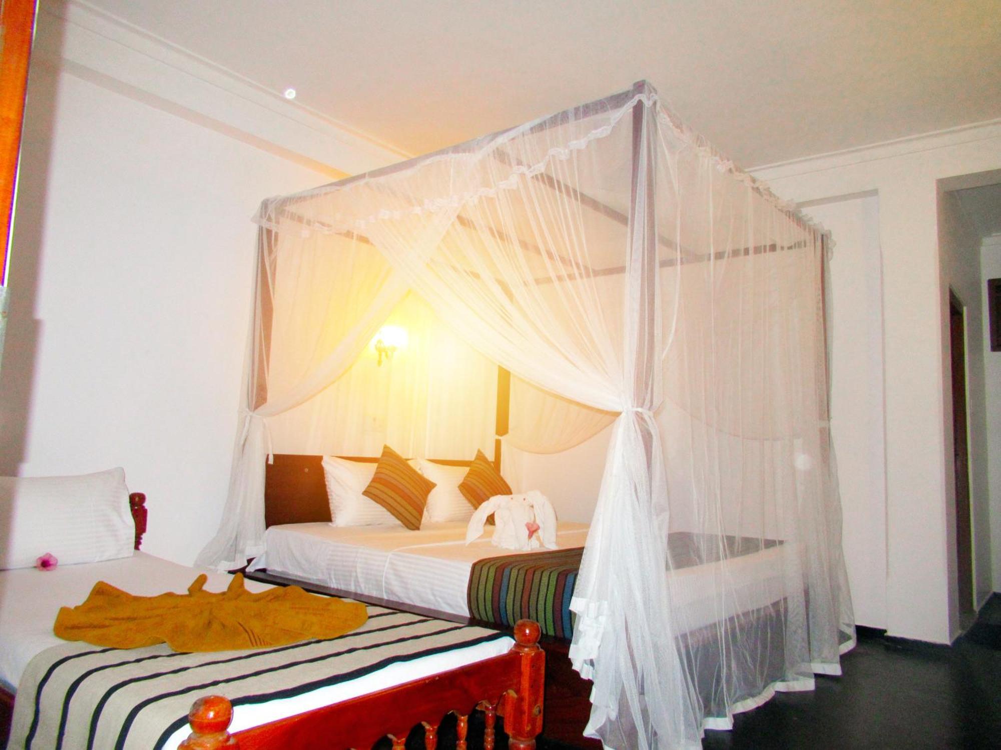Shanika Beach Inn Тангалла Экстерьер фото